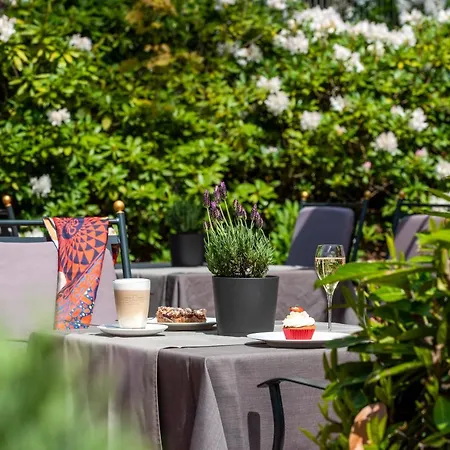 Hotel Carstens 4*