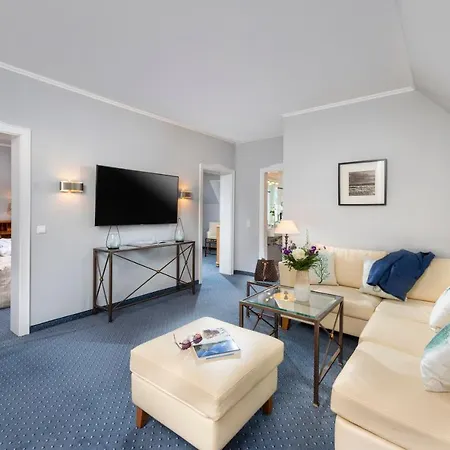 Carstens Hotel 4*